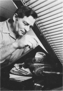 Robert Sanford preparing to expose Dycril type 250 photopolymer pattern plate.